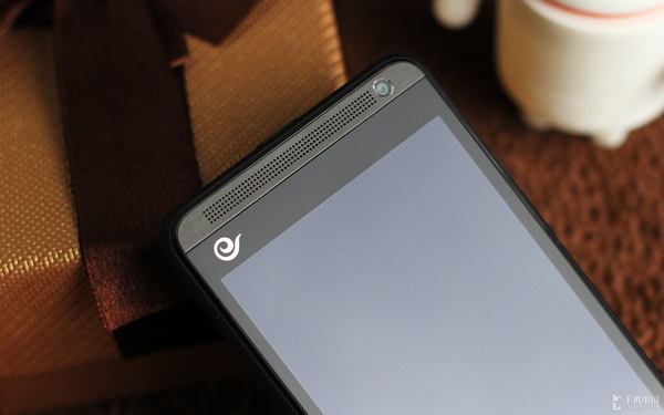 HTC609D，科技与时尚的完美融合，HTC 609D，科技与时尚的完美融合
